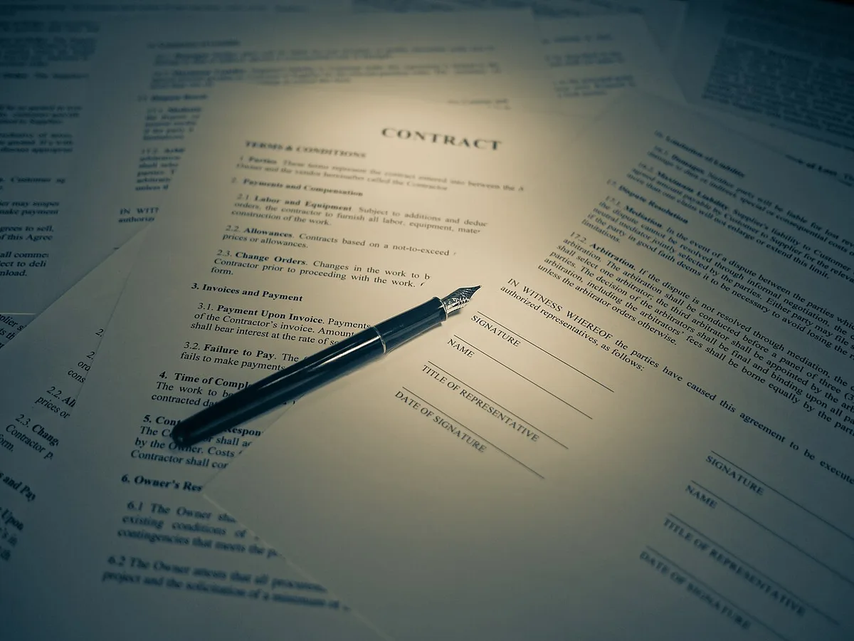 legal contract compliance